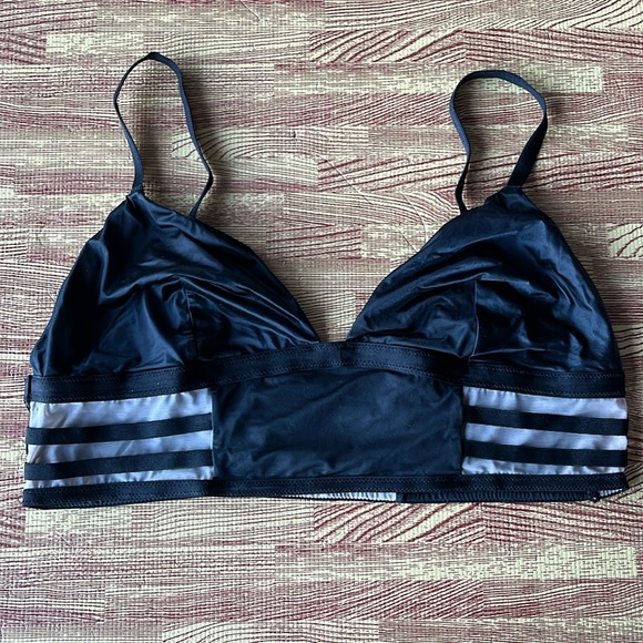Victoria’s Secret Satin Mesh Triangle Strappy Bralette in Medium GUC - Picture 1 of 9